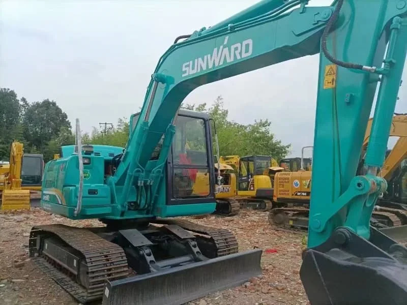 Hochwertiger Sunward 90 Minibagger, 95% Neuzustand zu verkaufen