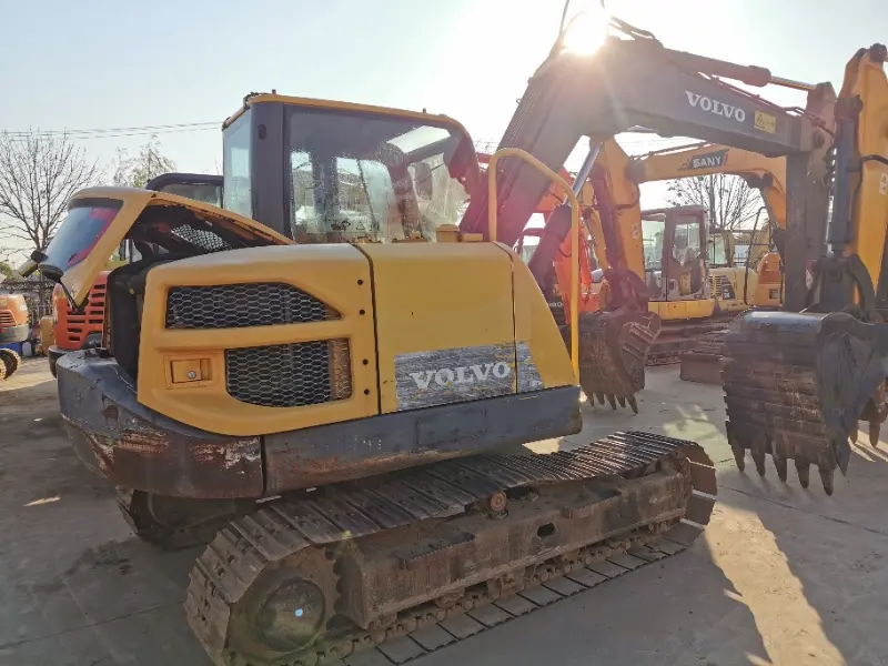 Продаётся подержанный гусеничный экскаватор Volvo EC80 — выгодные предложения