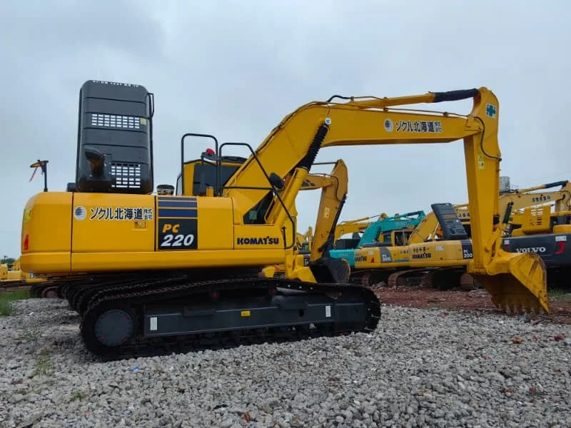 Pelle hydraulique Komatsu PC220 d'occasion de haute qualité à vendre – Modèle d'origine japonaise