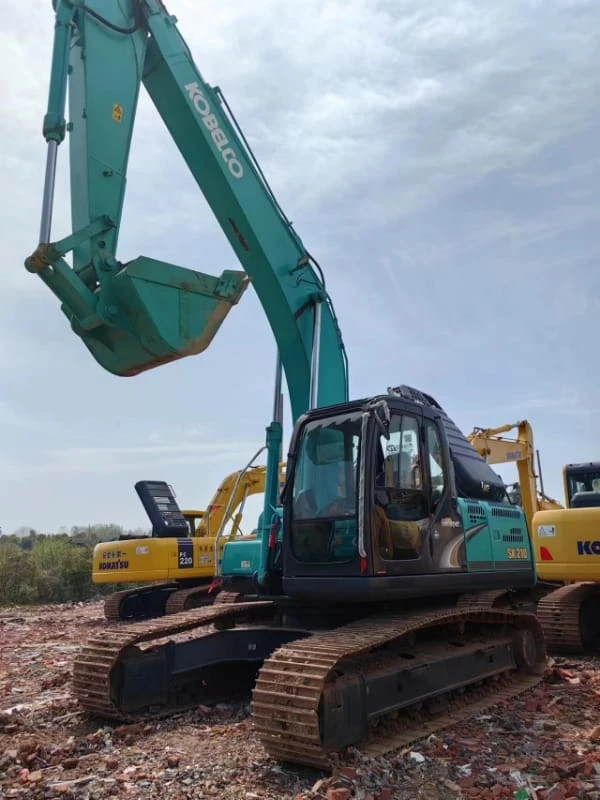Продаётся высококачественный подержанный экскаватор Kobelco SK210