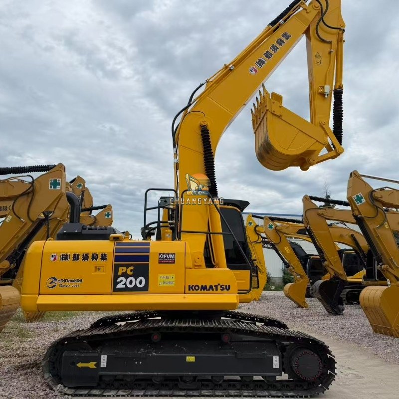 Gebrauchter hydraulischer Raupenbagger Komatsu PC200 zu verkaufen – Originalzustand in mittlerem Zustand