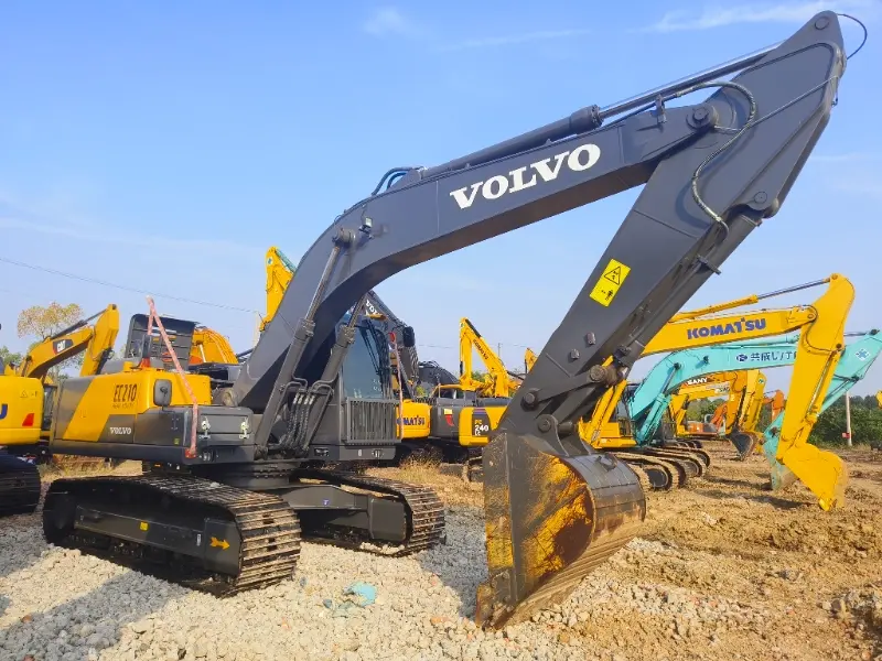 Pelle Volvo EC210 d'occasion à prix abordable en excellent état