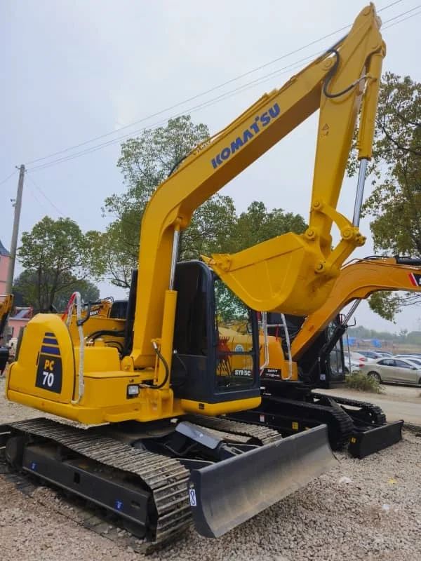 Pelle hydraulique compacte Komatsu PC70 d'occasion à vendre