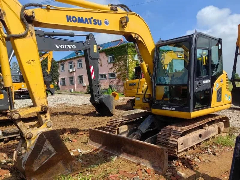 Used Komatsu PC70 Mini Excavator from Japan in Excellent Condition