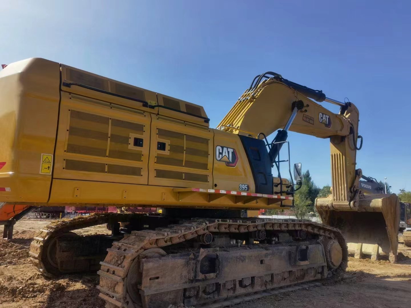 Excavadora Cat 336D 2022 reacondicionada en excelentes condiciones: modelo usado de alto rendimiento.